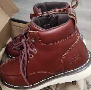 PRICE DROP!! Harley Davidson Womens size 8 Boots